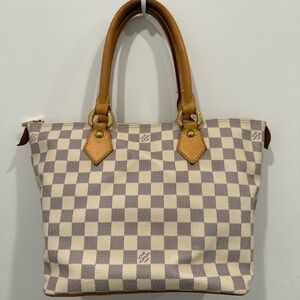 Louis Vuitton Saleya MM Tote Bag in Damier Azur